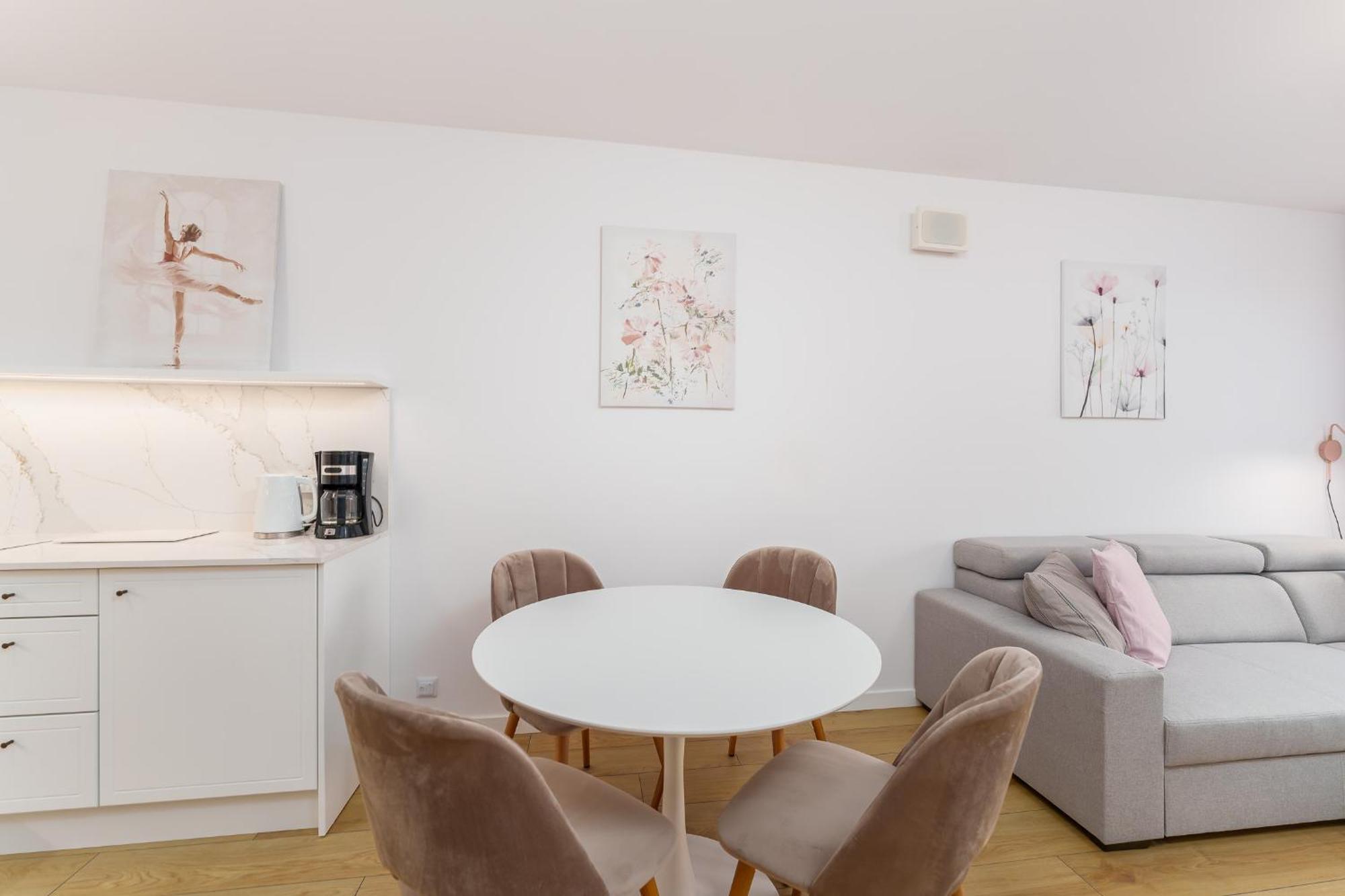 Faro Apartamenty Kasprowicza 20 Basen W Cenie Schwimmbad Im Preis Kołobrzeg Buitenkant foto